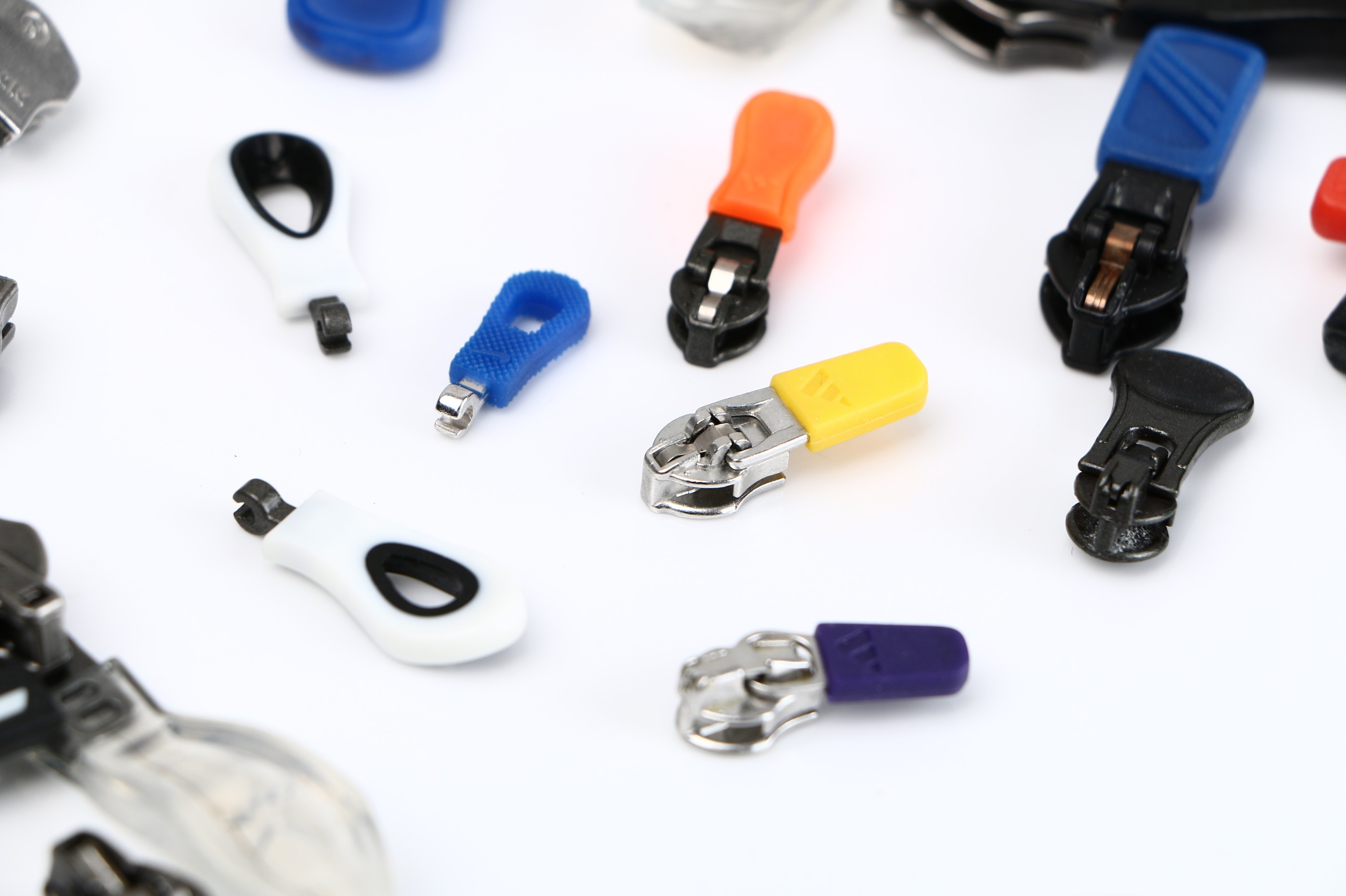 TPU服饰箱包应用